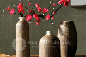 Bình hoa để bàn ngày tết - Hoa Đào